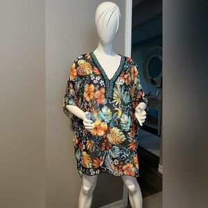 Solillee V-Neck Floral Kaftan Tunic size Plus 1